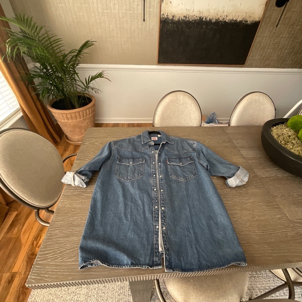 Levi’s oversized denim shirt, size large
